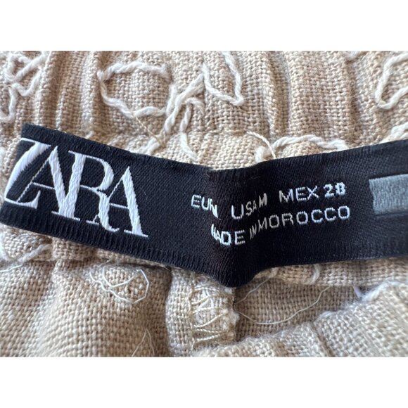 2/$30 ZARA Size 28 Beige White Embroidered Floral Dainty Shorts - Picture 4 of 13